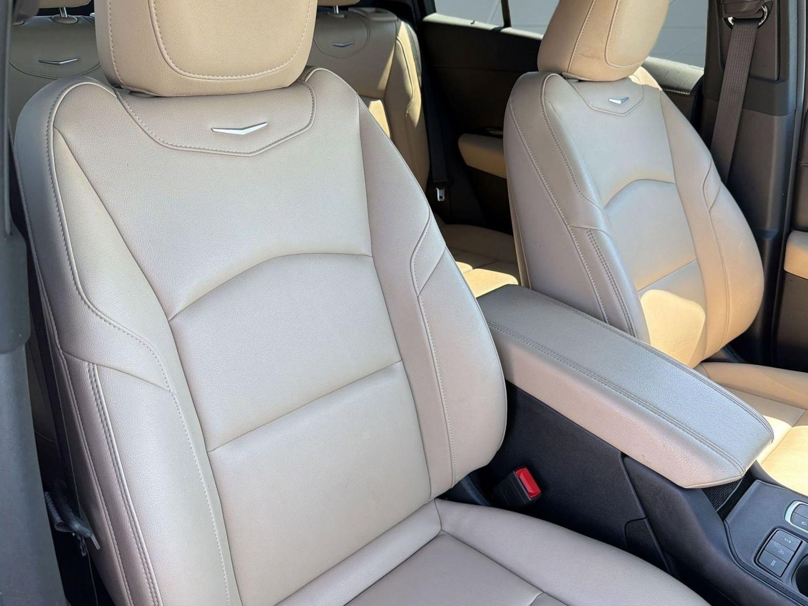 2024 Cadillac XT4 Luxury - Photo 24