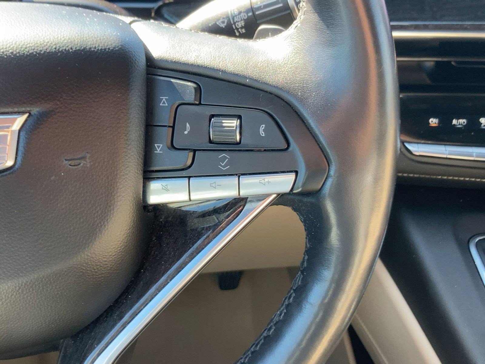 2023 Cadillac Escalade ESV Premium Luxury - Photo 16