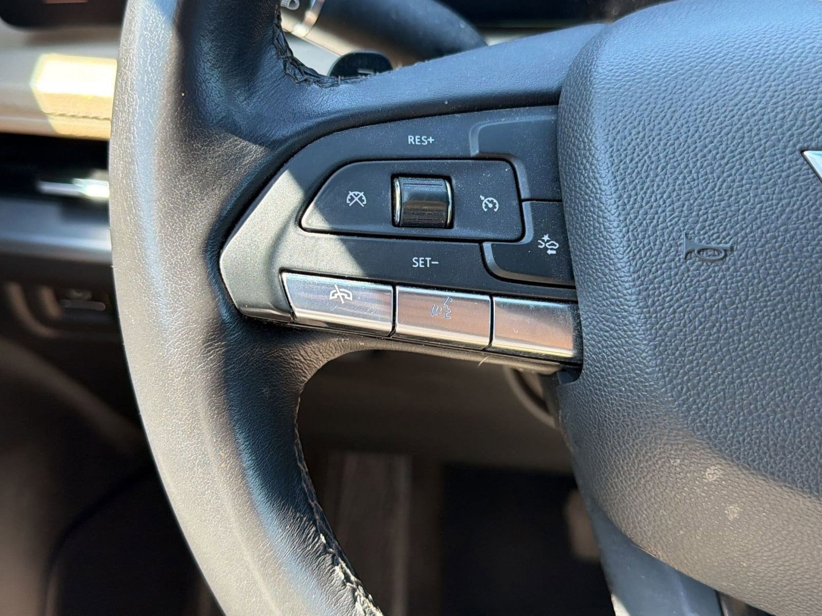 2024 Cadillac XT4 Luxury - Photo 16