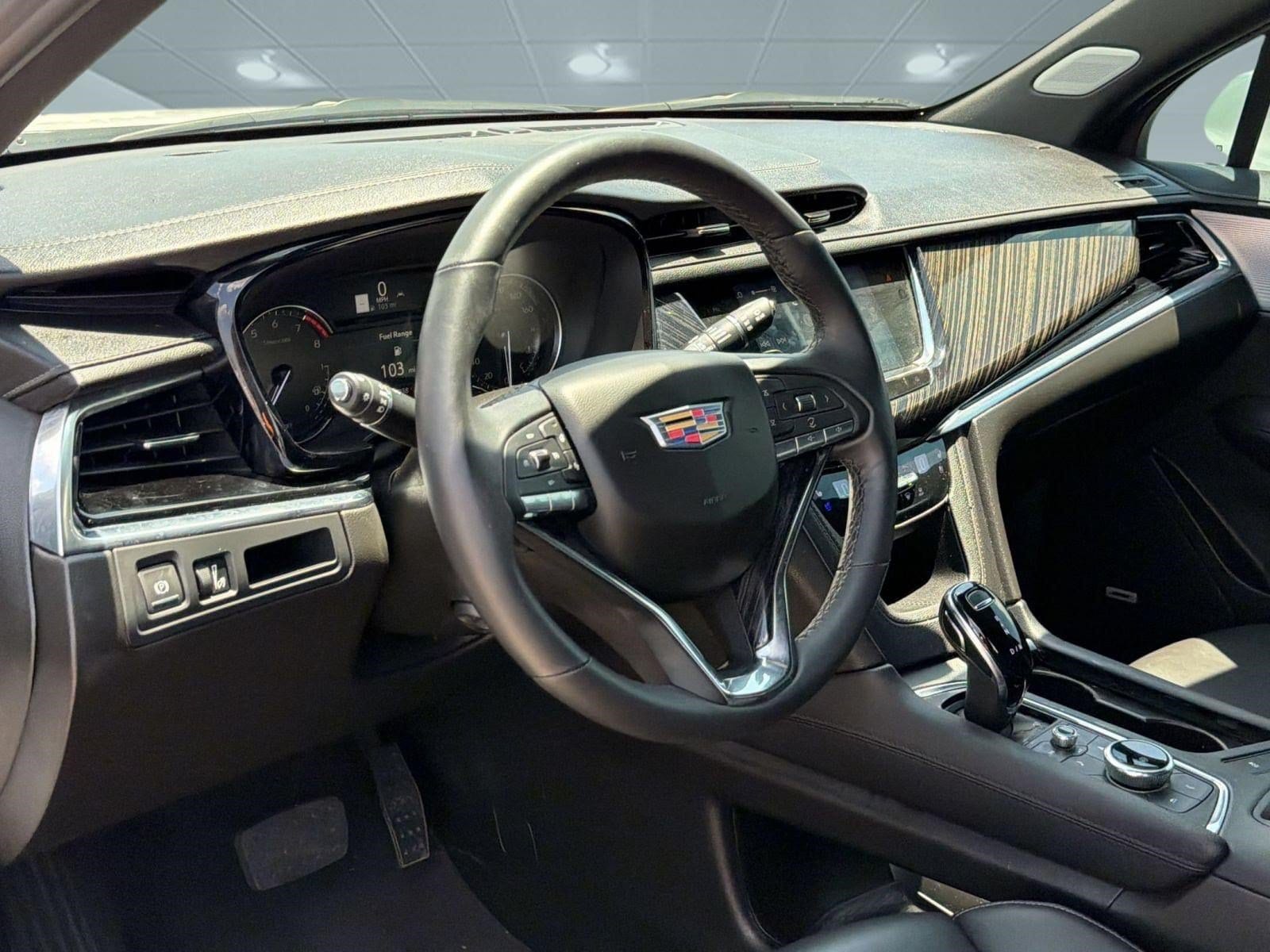 XT6 FWD Premium Luxury SUV