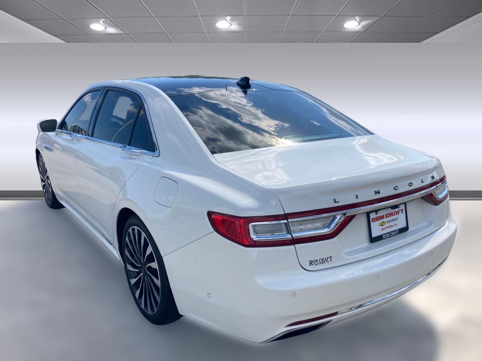 2020 Lincoln Continental Black Label photo 3
