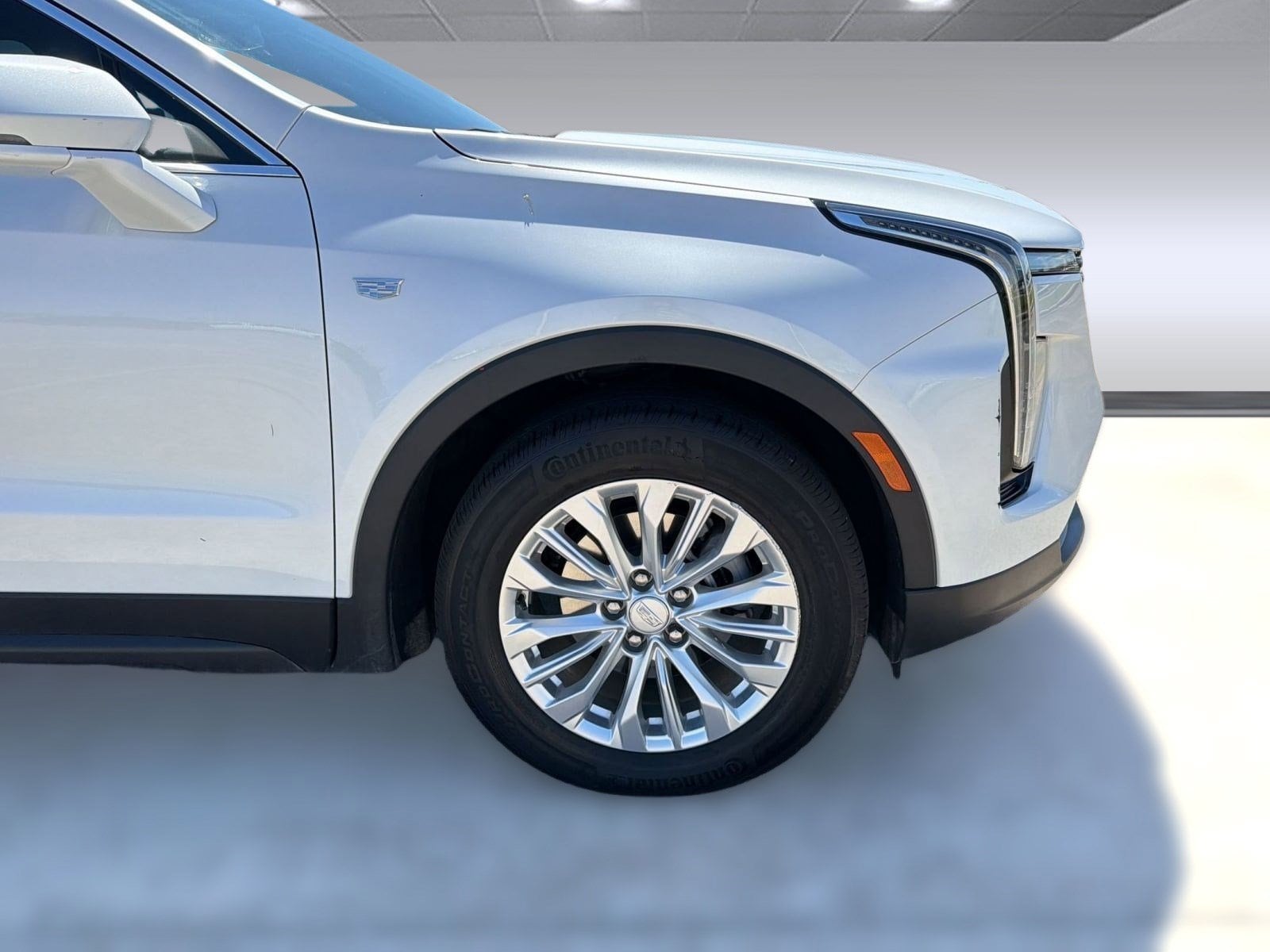 2024 Cadillac XT4 Luxury - Photo 10