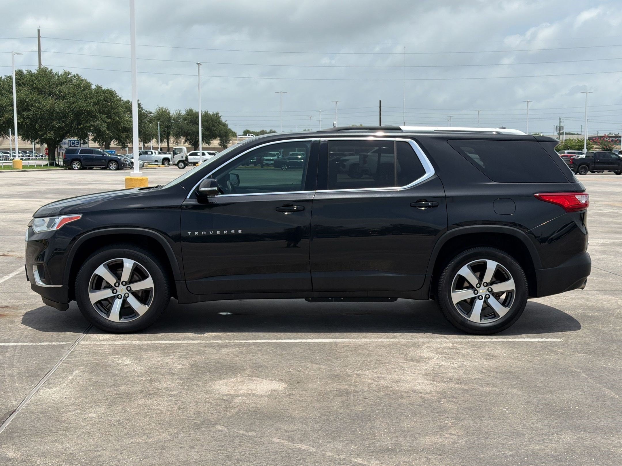 Traverse LT Leather SUV