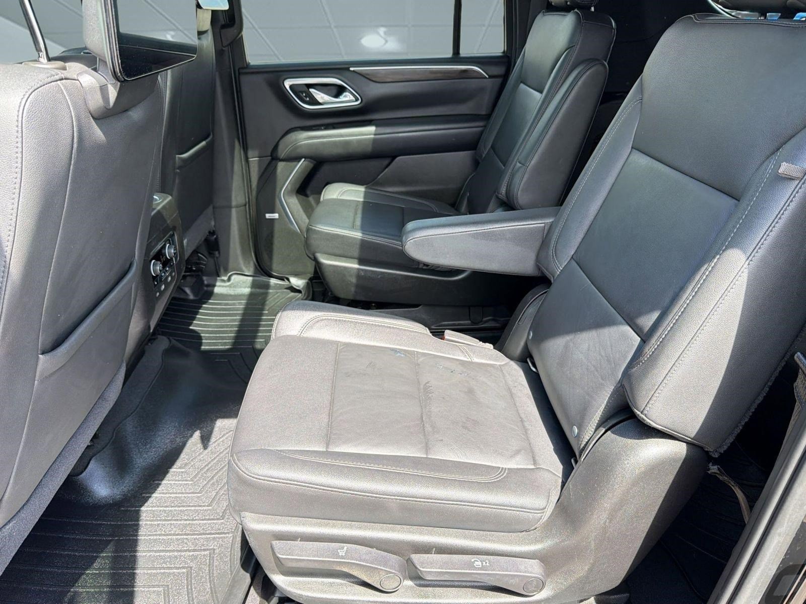 2021 Chevrolet Suburban Z71 - Photo 14