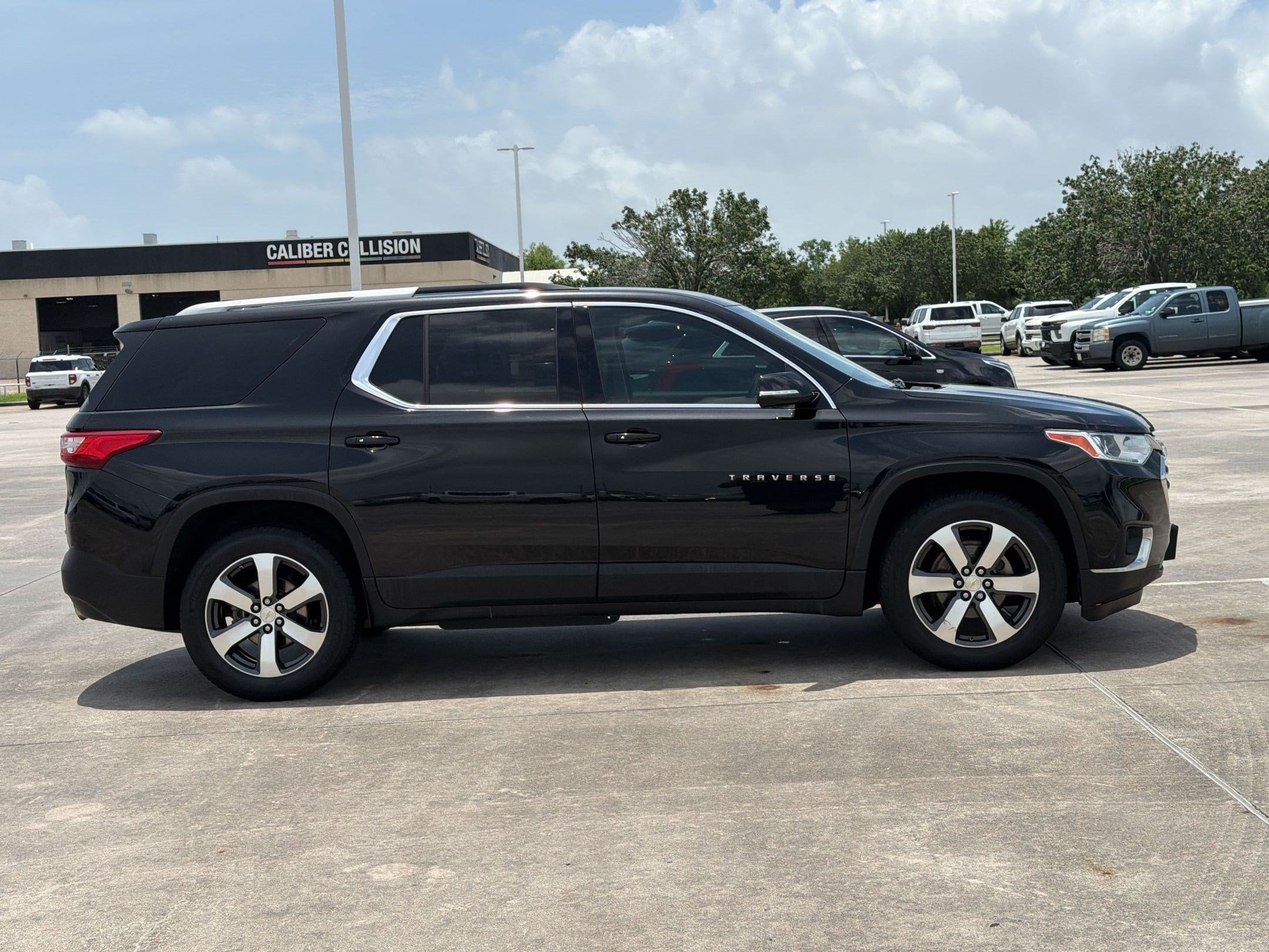 Traverse LT Leather SUV