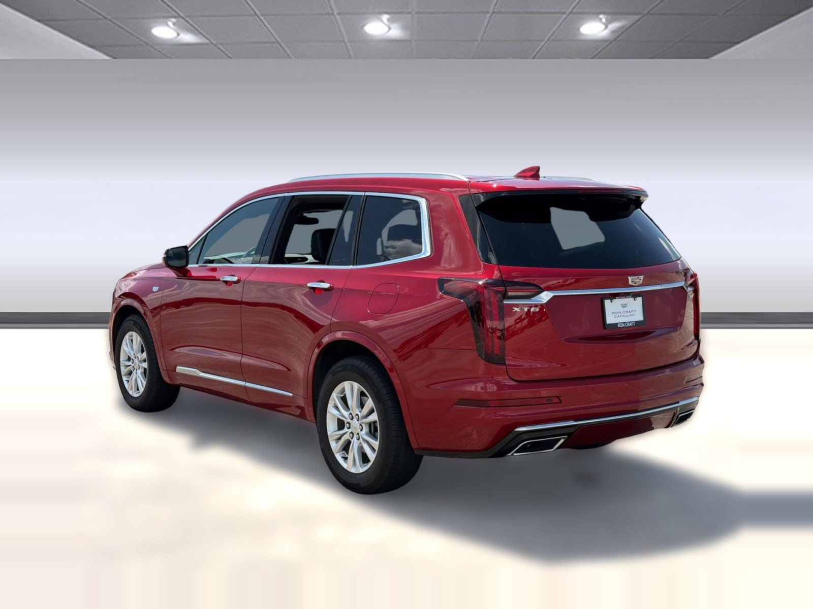 XT6 FWD Luxury SUV