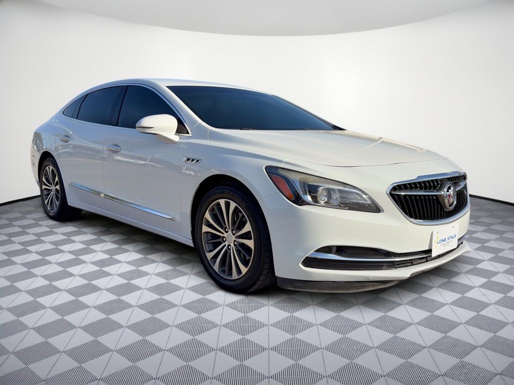 2017 Buick LaCrosse Essence Sedan