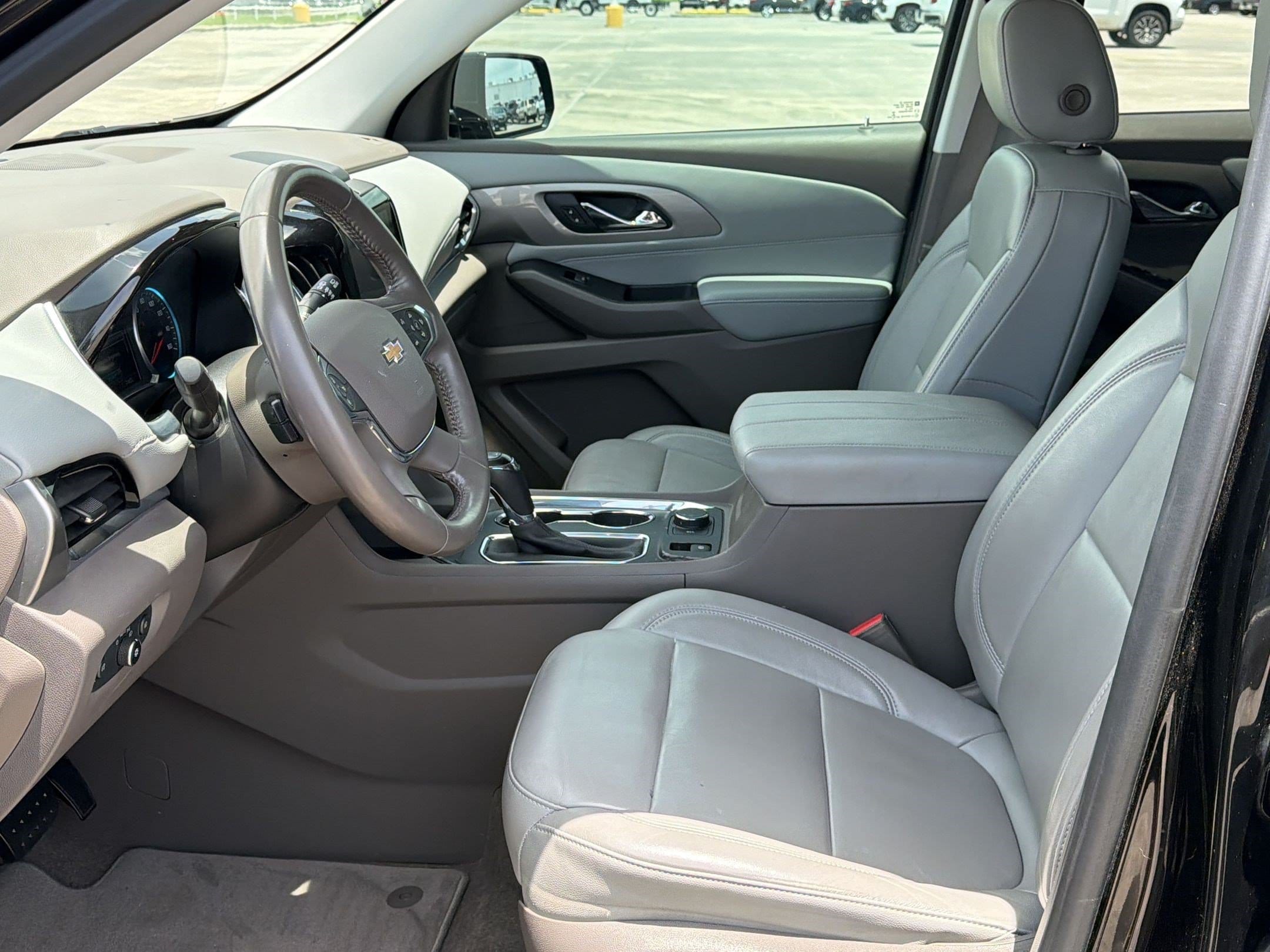 Traverse LT Leather SUV