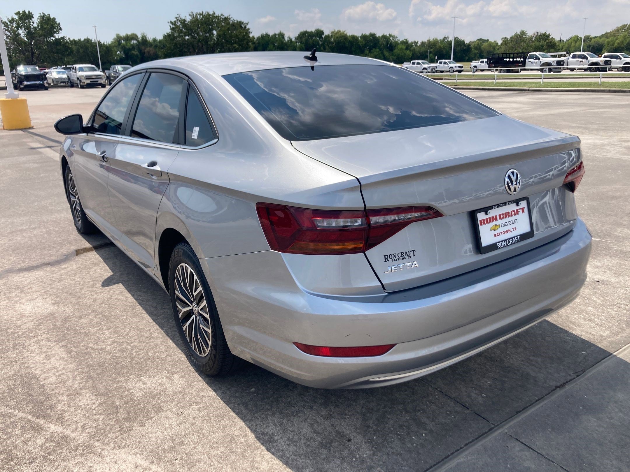 2019 Volkswagen Jetta S photo 2