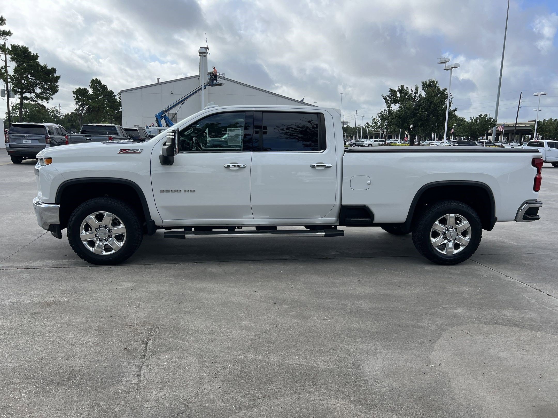 2020 Chevrolet Silverado 3500HD LTZ photo 2
