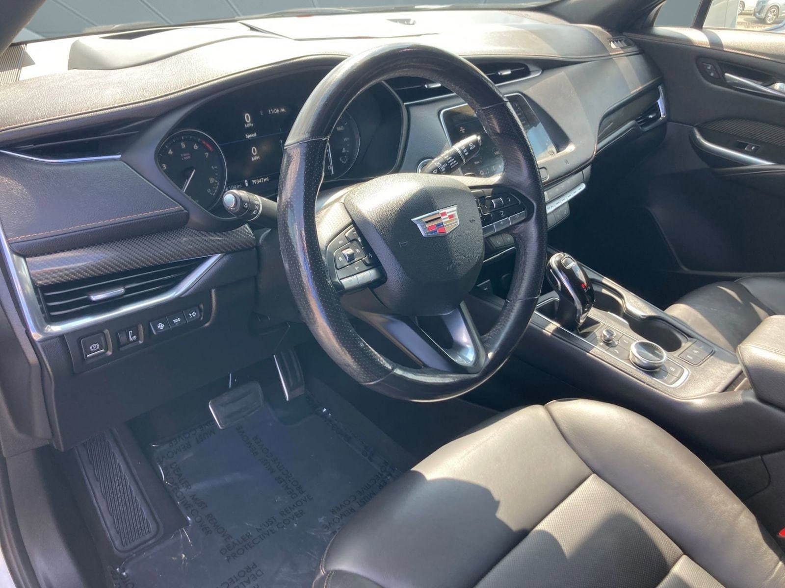 2021 Cadillac XT4 Sport photo 4