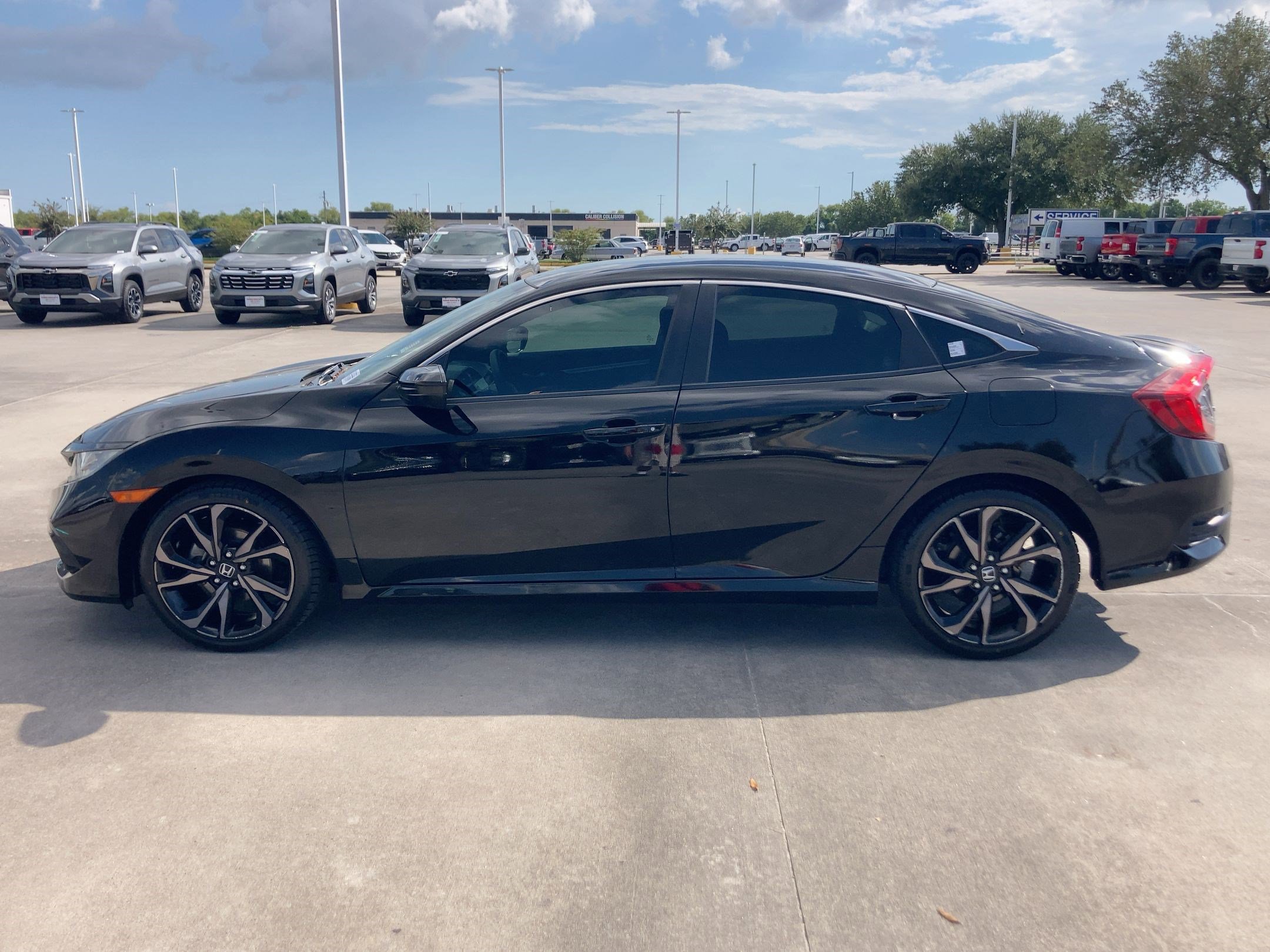 2020 Honda Civic Sport photo 2