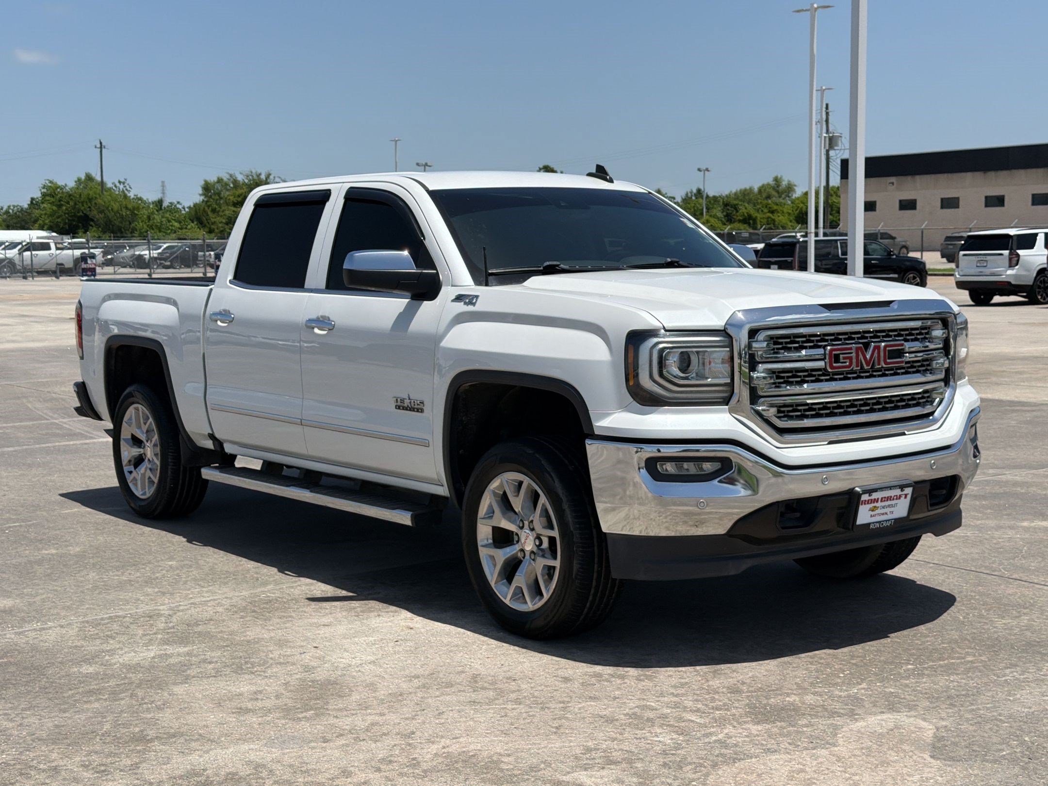 Sierra 1500 SLT Truck