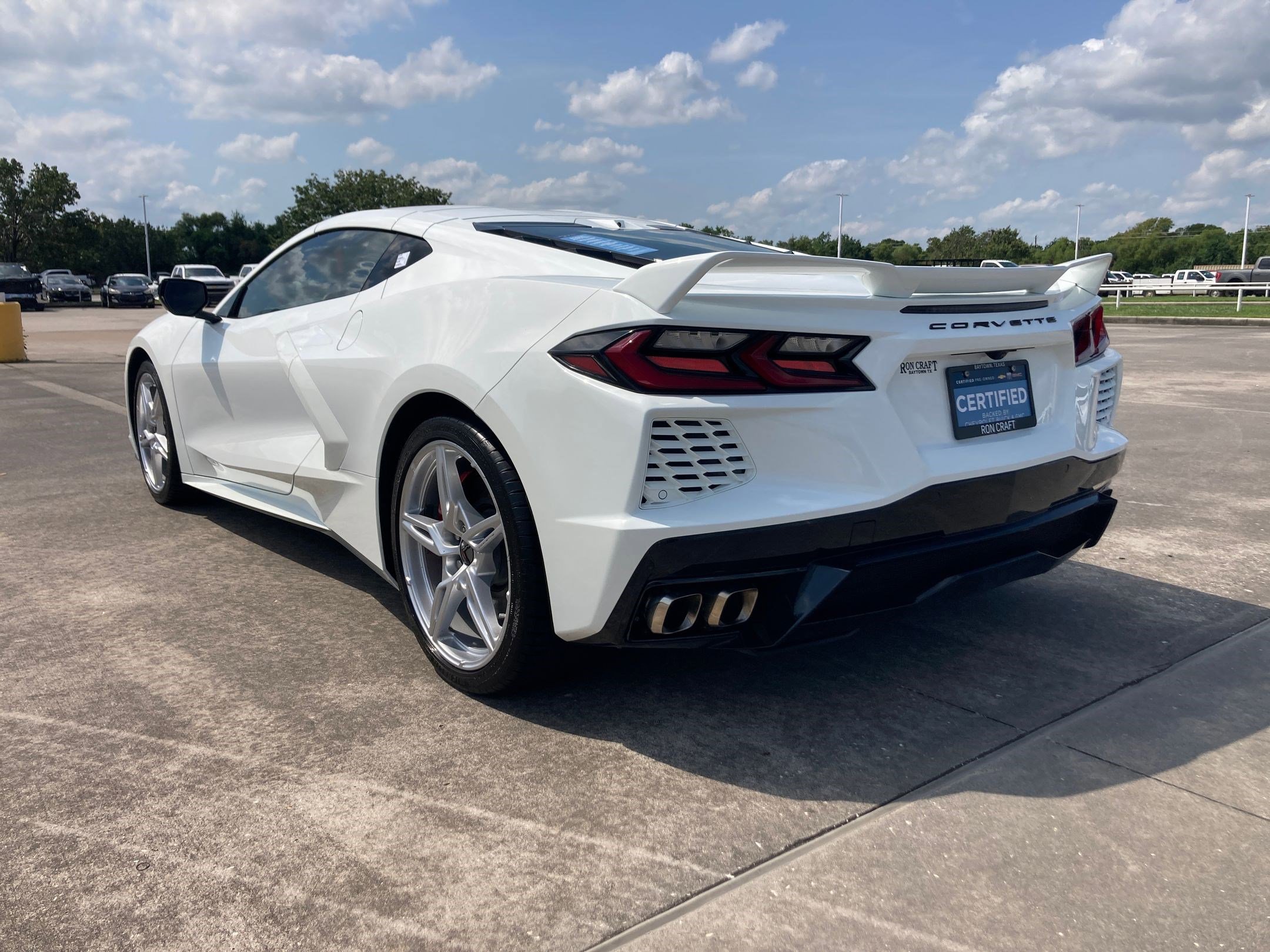 2023 Chevrolet Corvette Stingray 2LT photo 3