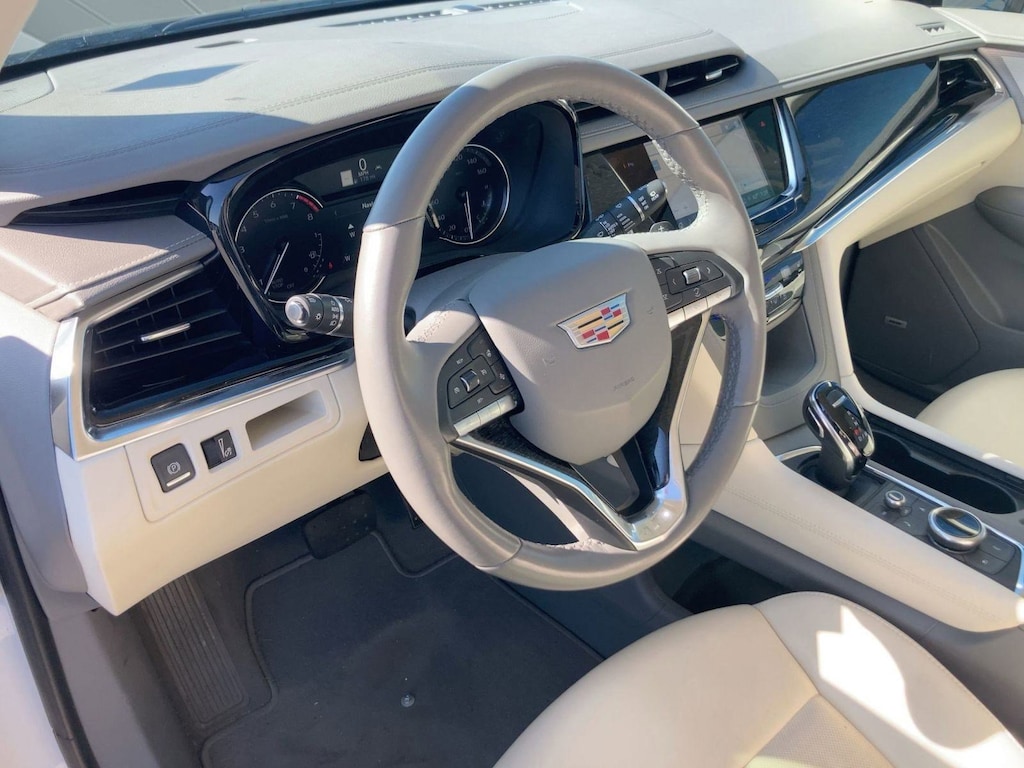 Used 2021 CADILLAC XT6 Premium Luxury SUV