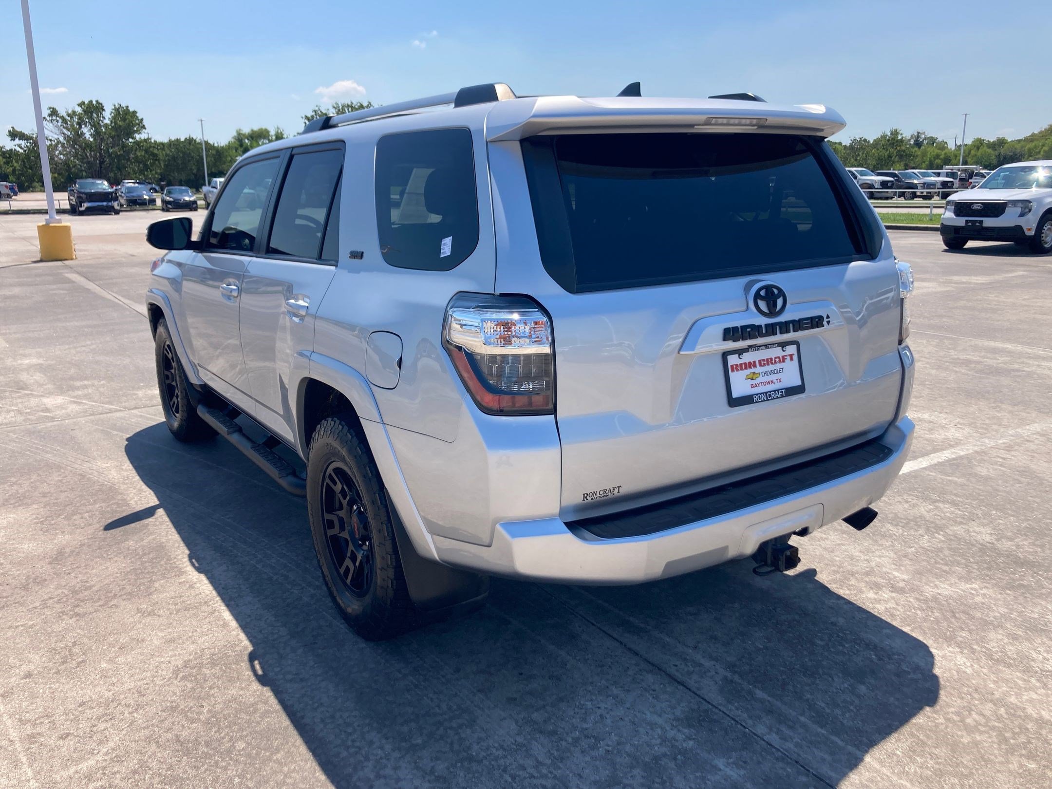 2021 Toyota 4Runner SR5 Premium photo 3