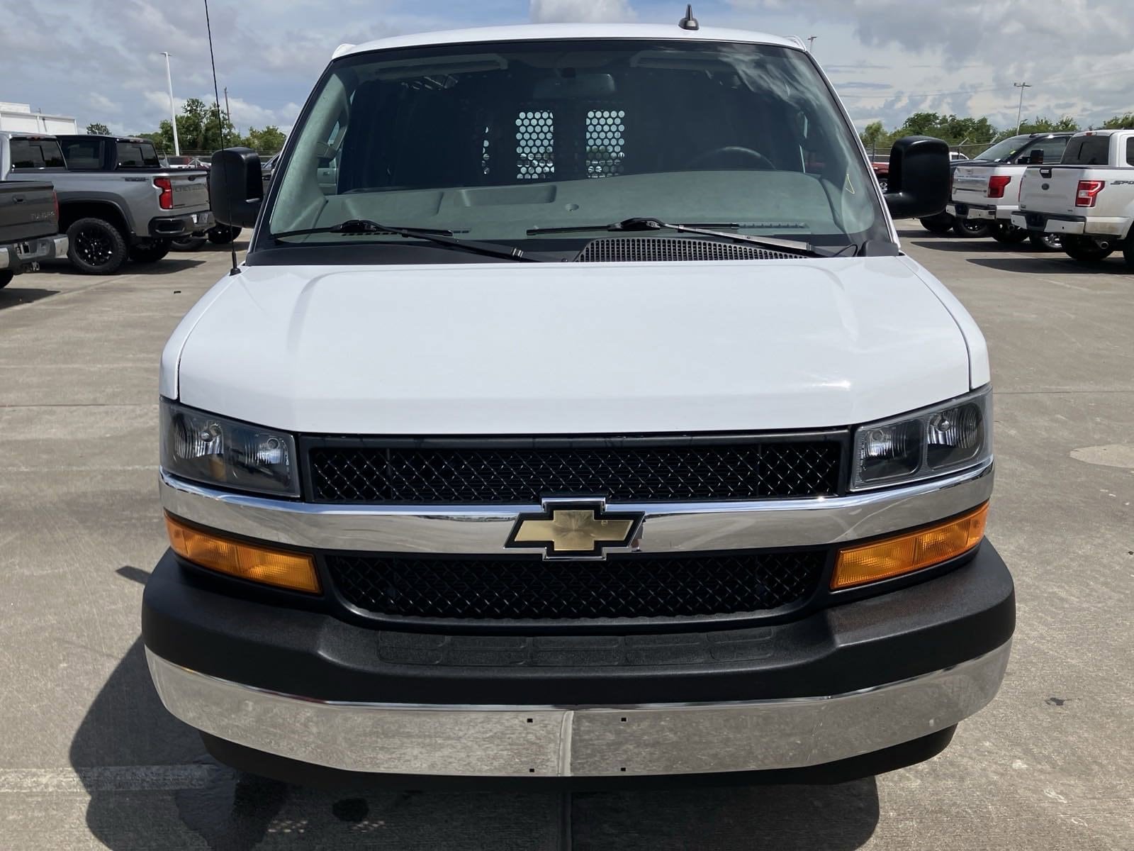 Used 2022 Chevrolet Express Cargo Work Van with VIN 1GCWGAFP7N1211259 for sale in Houston, TX