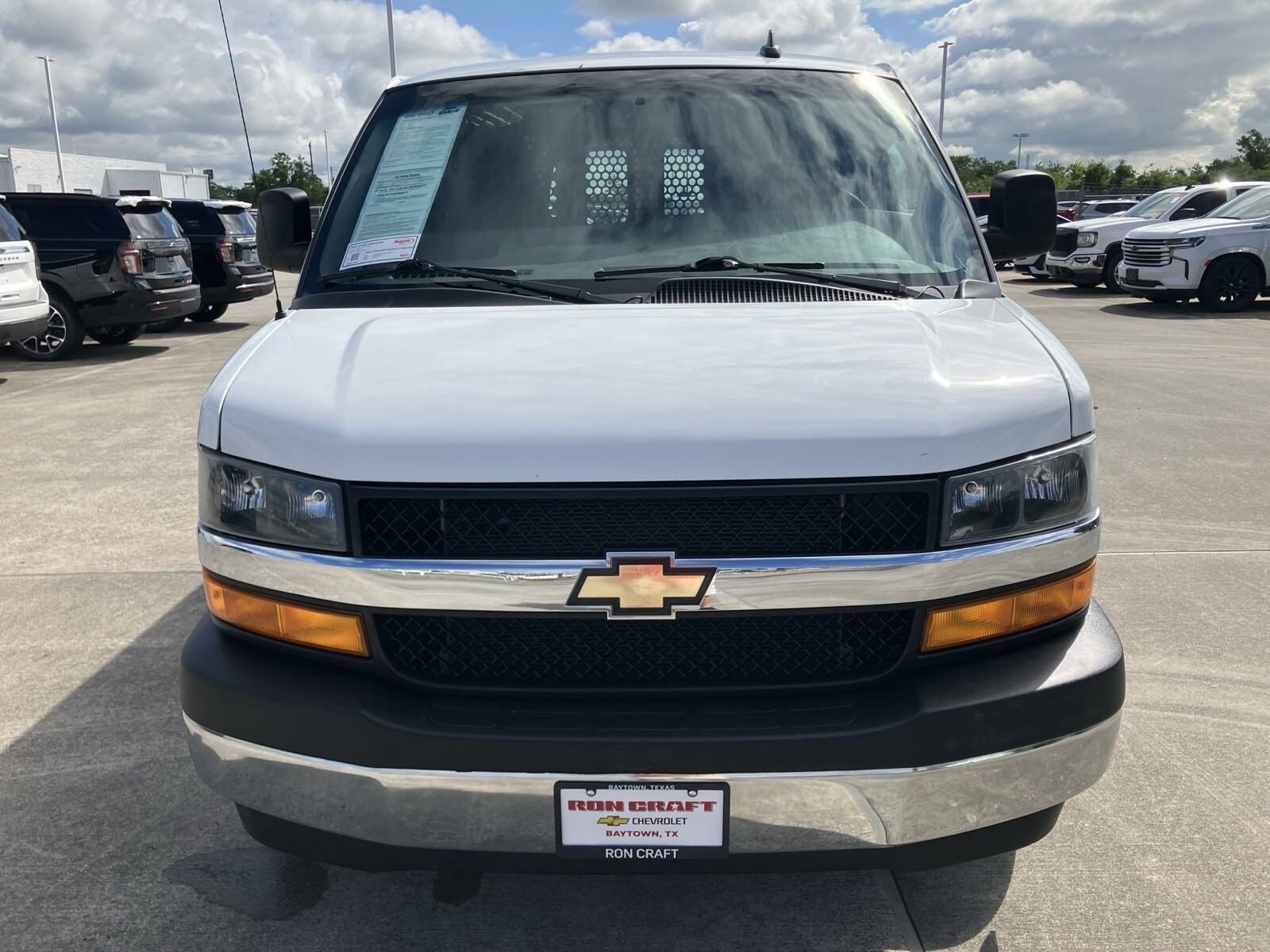 Used 2022 Chevrolet Express Cargo Work Van with VIN 1GCWGAFP2N1160267 for sale in Houston, TX