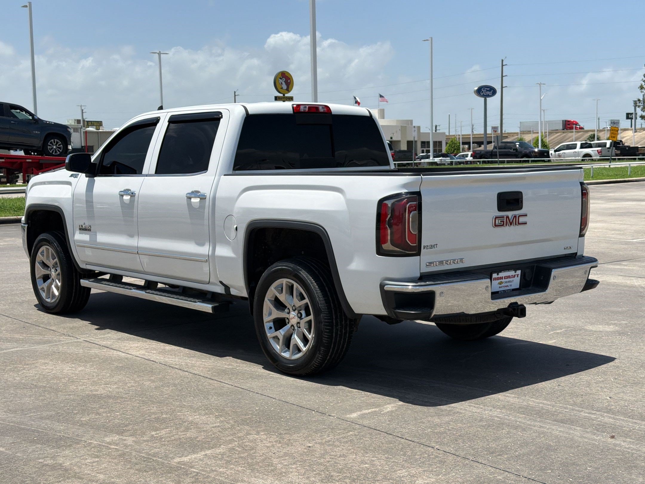 Sierra 1500 SLT Truck