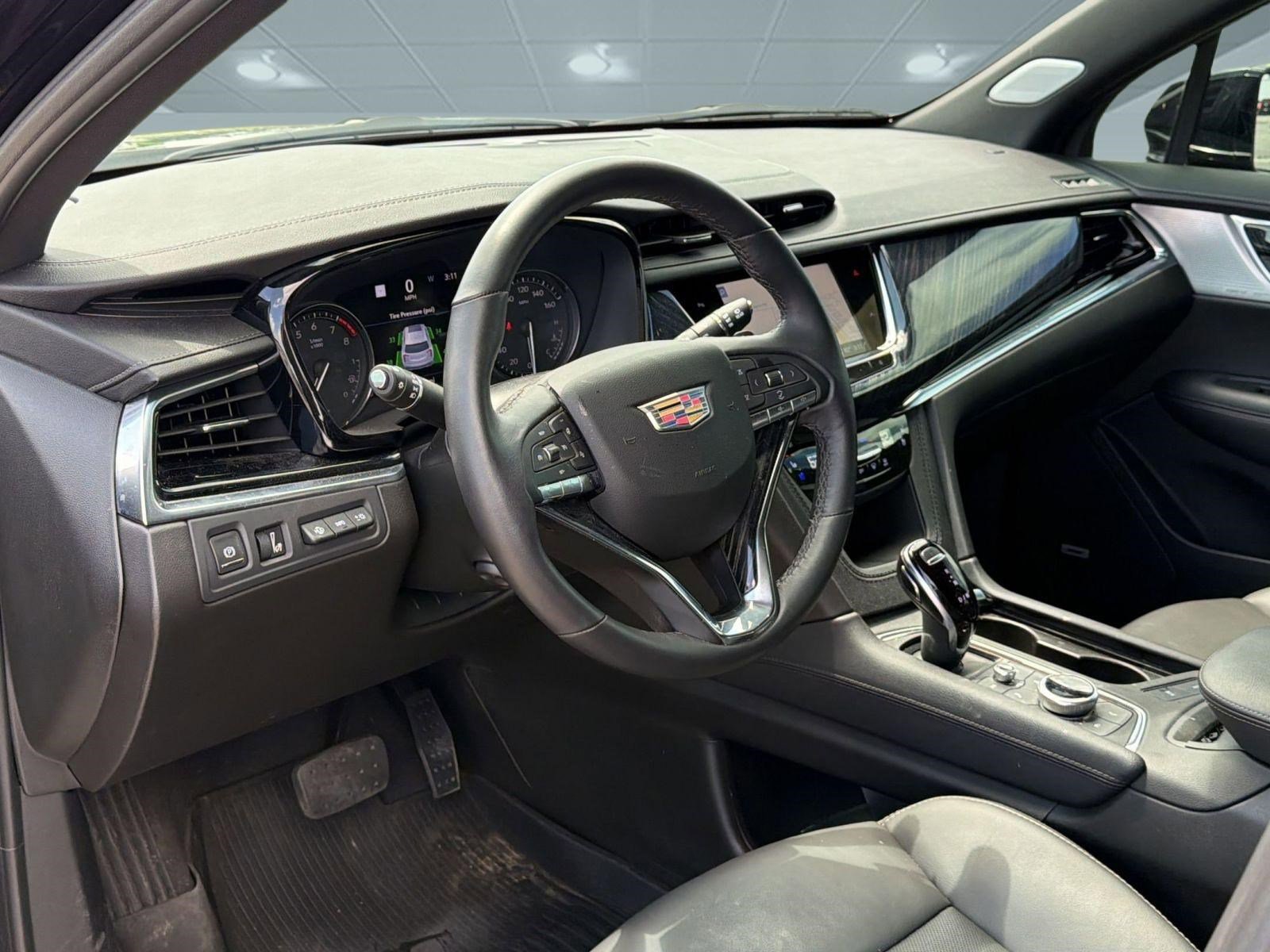 XT6 FWD Premium Luxury SUV