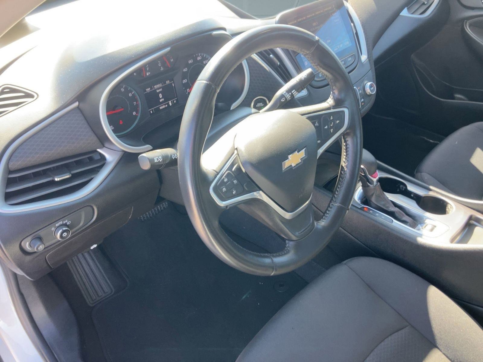 2022 Chevrolet Malibu RS photo 4