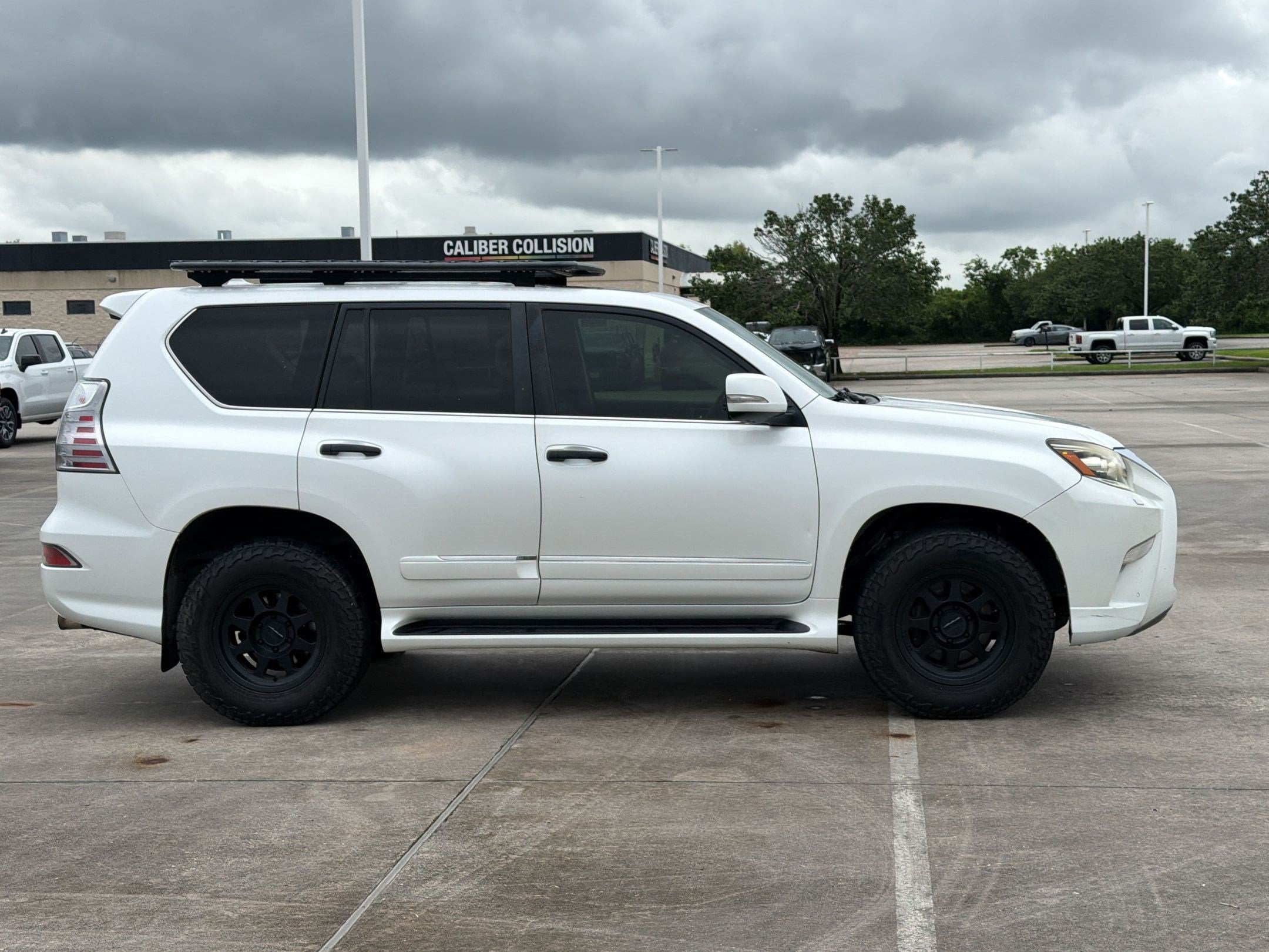GX 460 Luxury SUV