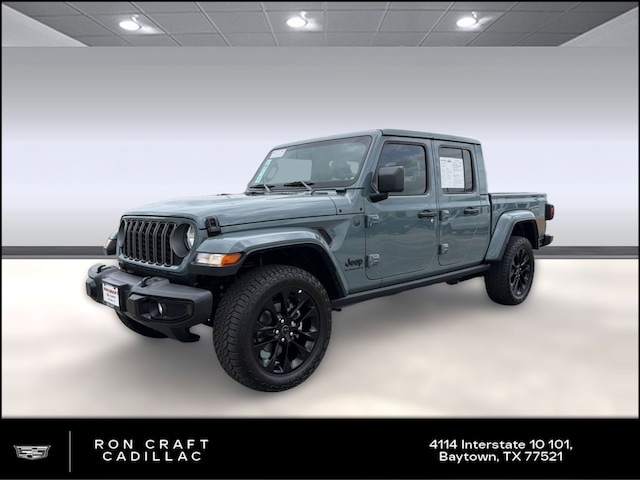 Used 2025 Jeep Gladiator Nighthawk Truck Crew Cab for sale in Houston