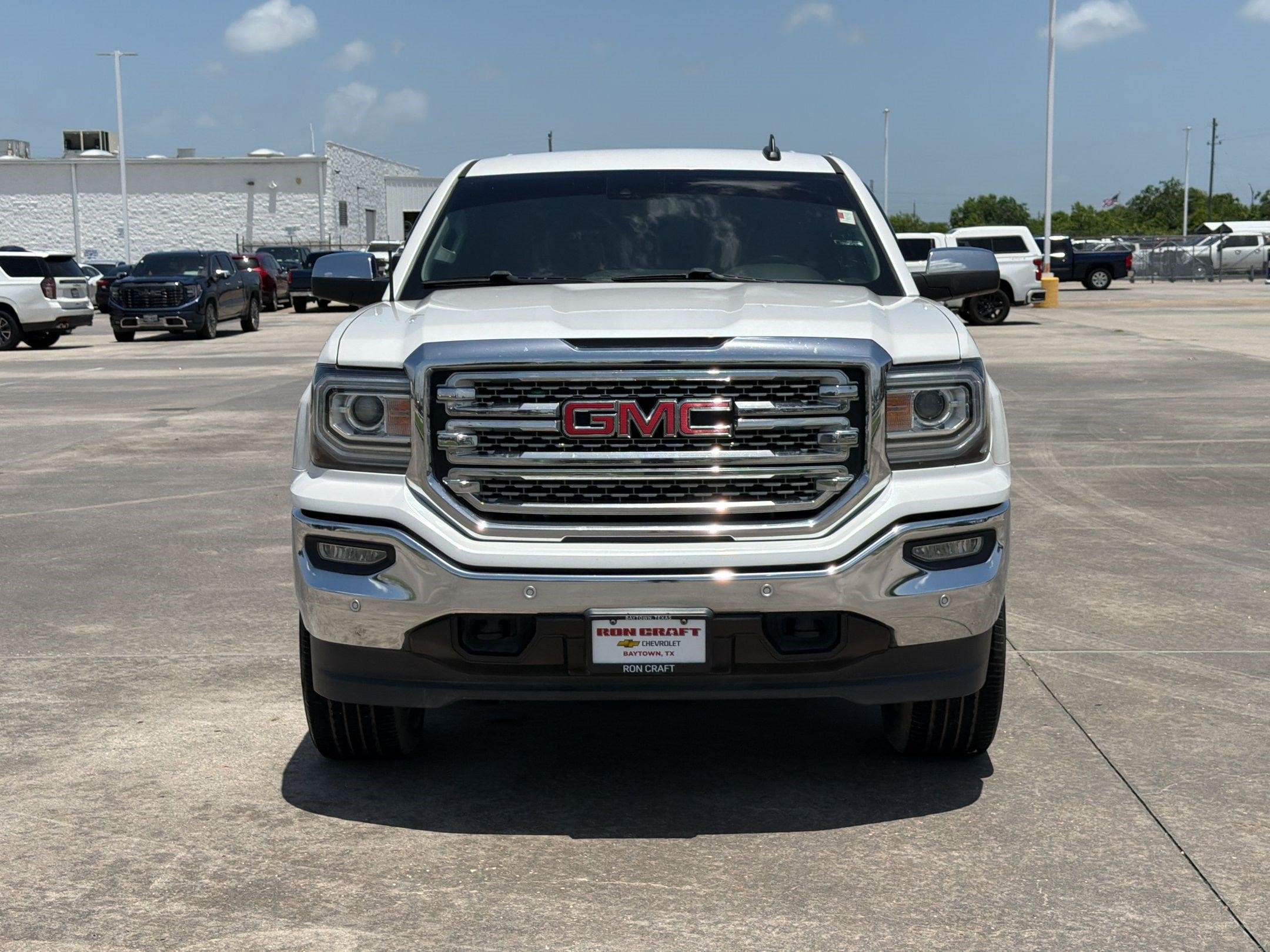 Sierra 1500 SLT Truck