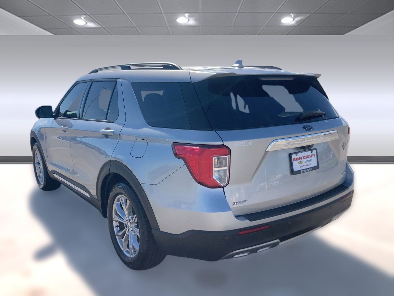 2020 Ford Explorer XLT photo 2