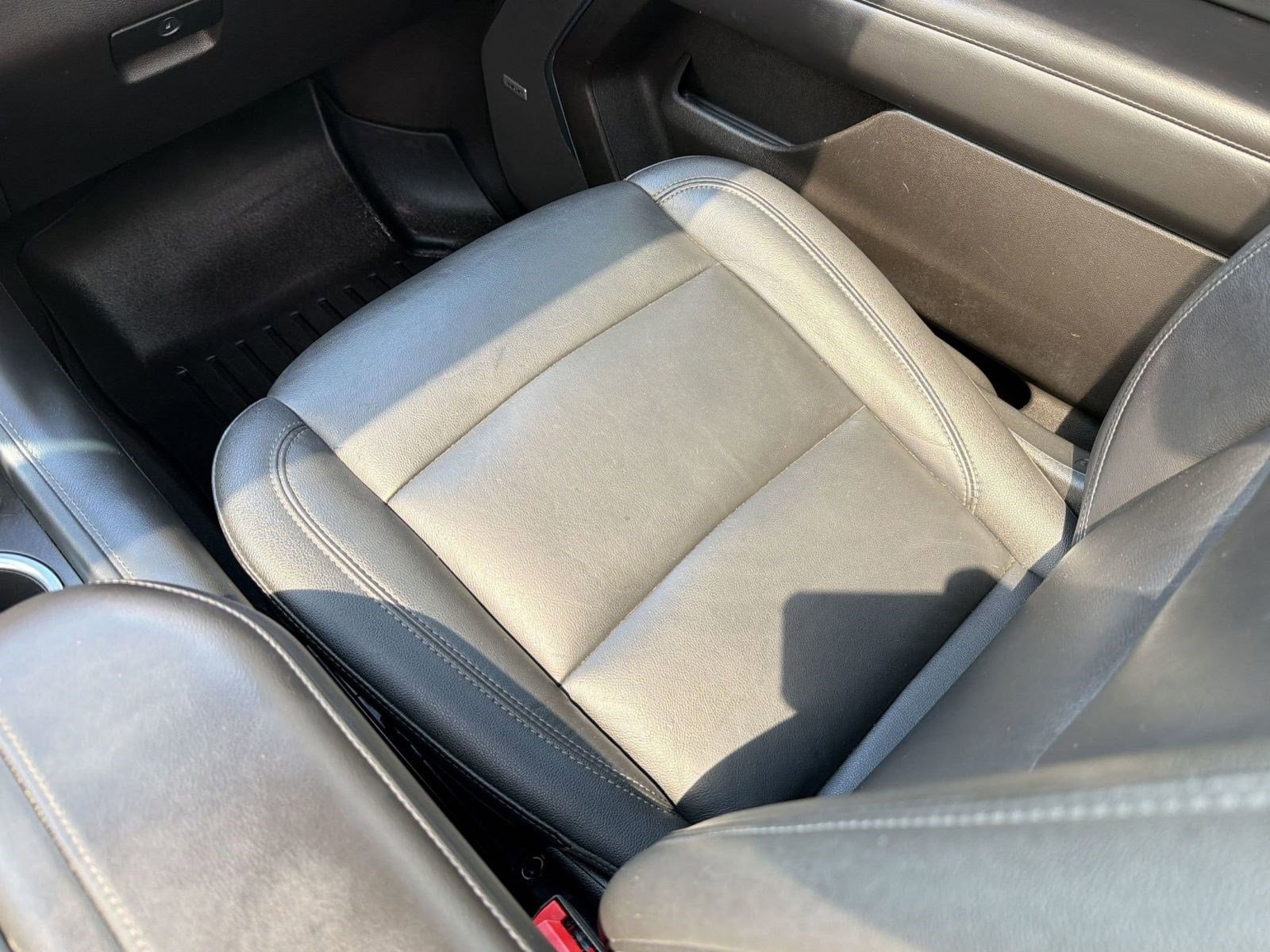 2021 Chevrolet Suburban Z71 - Photo 32