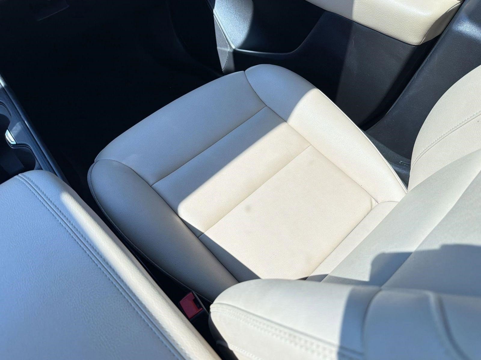 2024 Cadillac XT4 Luxury - Photo 32