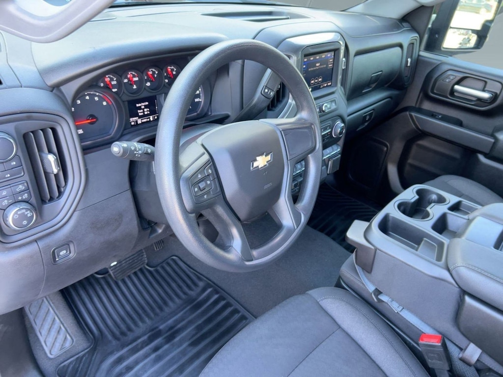 Used 2025 Chevrolet Silverado 2500 HD Custom Truck Crew Cab
