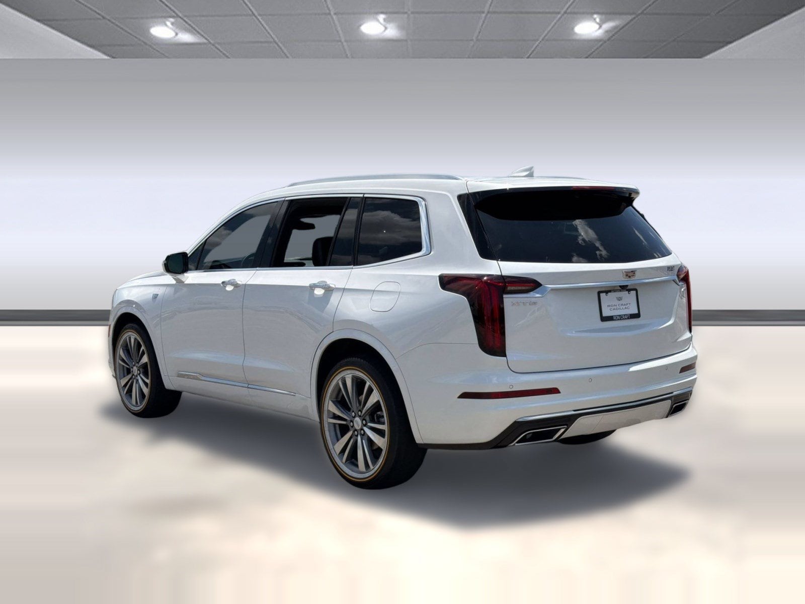 XT6 FWD Premium Luxury SUV