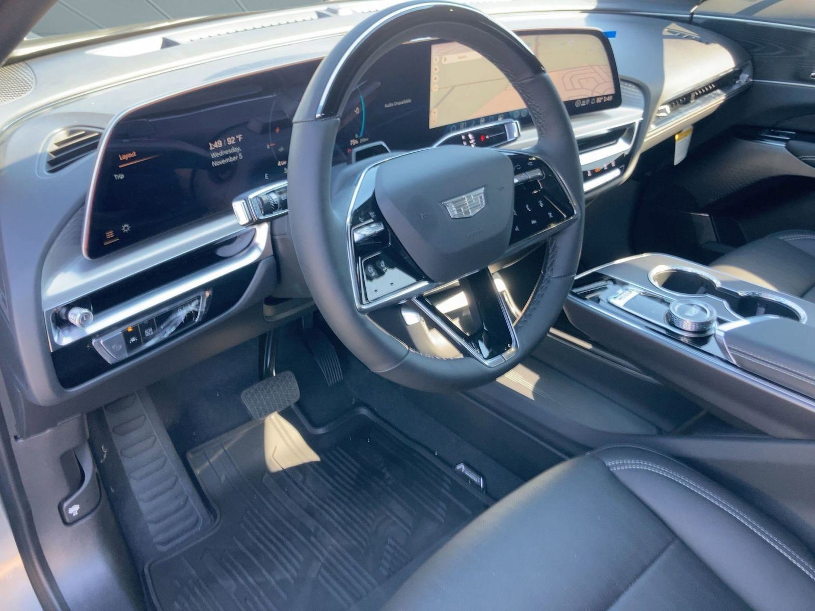 2026 Cadillac Lyriq Luxury photo 4