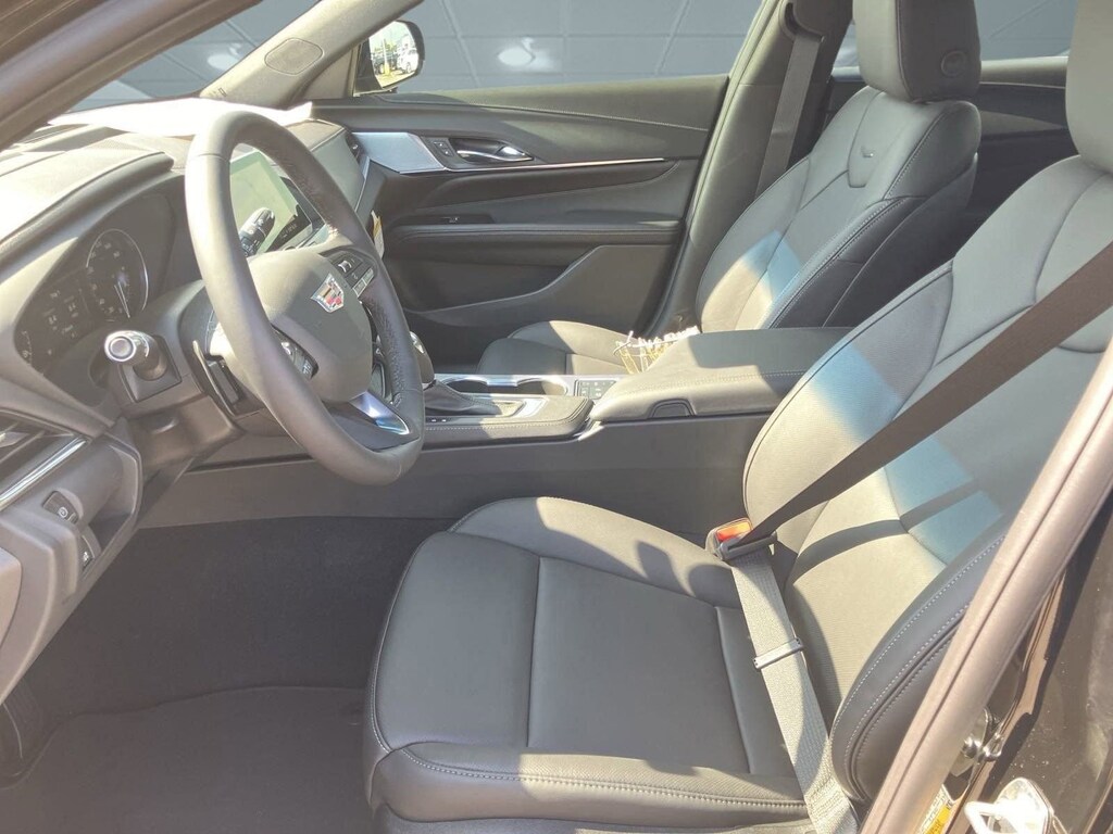 New 2025 CADILLAC CT4 Premium Luxury Sedan