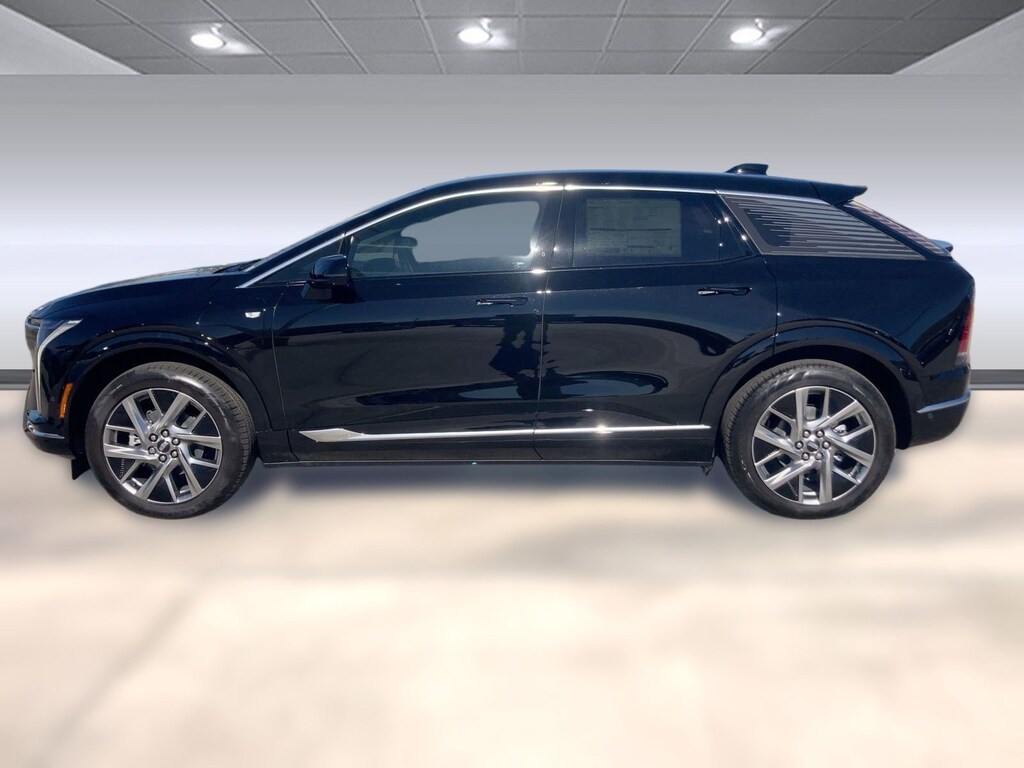 New 2026 CADILLAC OPTIQ Luxury SUV
