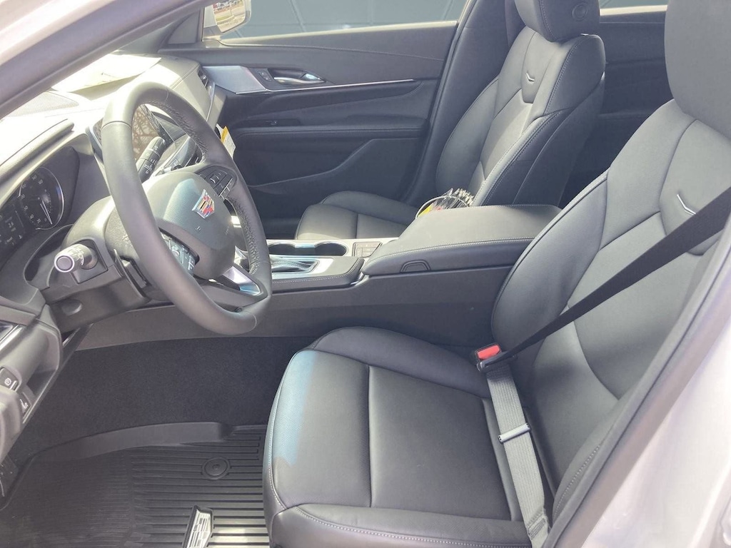 New 2025 CADILLAC CT4 Premium Luxury Sedan