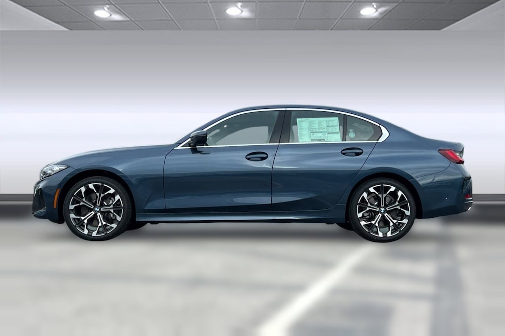 New 2026 BMW 330i xDrive Sedan