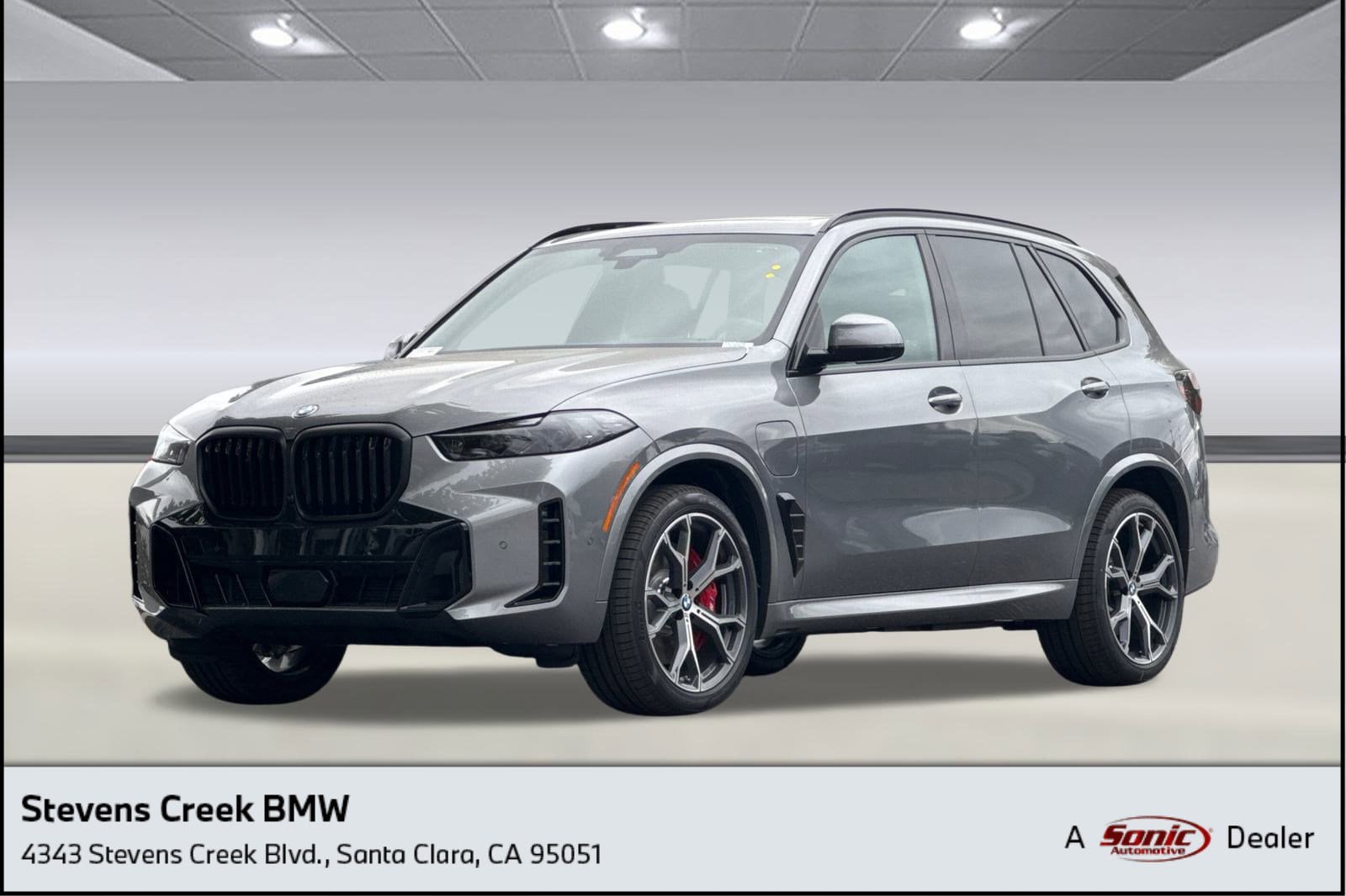 2026 BMW X5 50e's photo