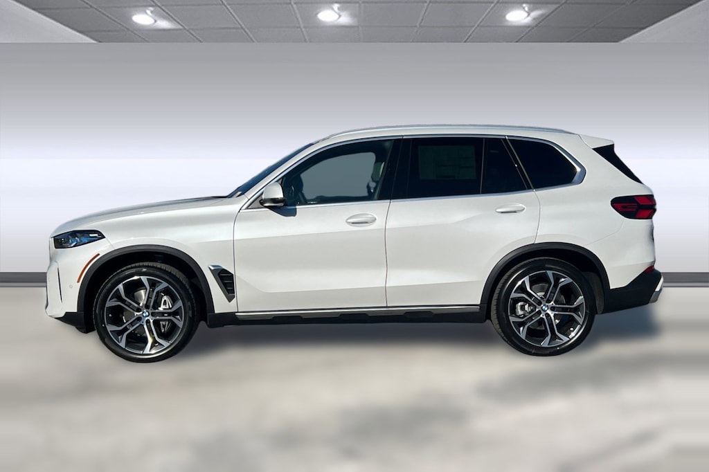 New 2026 BMW X5 xDrive40i SUV