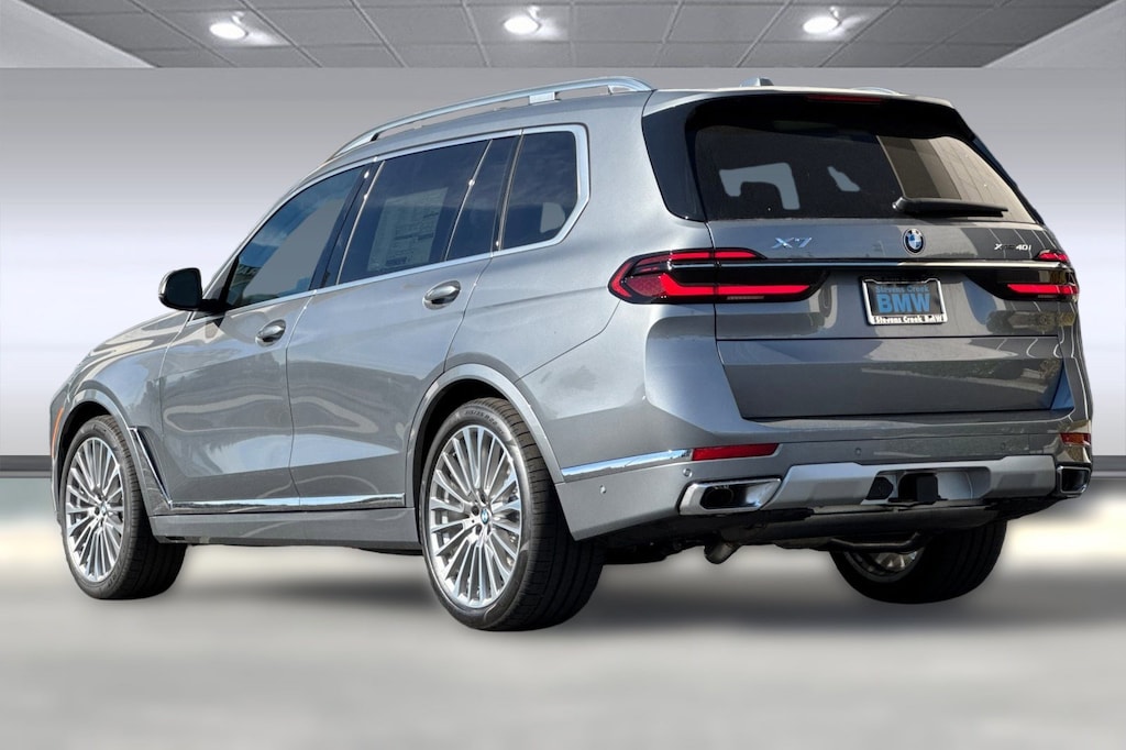 New 2026 BMW X7 xDrive40i SUV