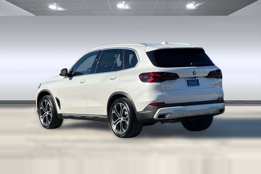 New 2026 BMW X5 xDrive40i SUV
