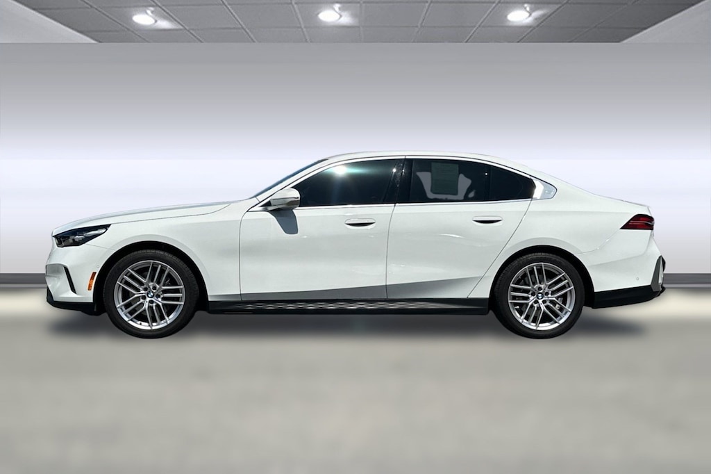 Used 2024 BMW 530i Sedan