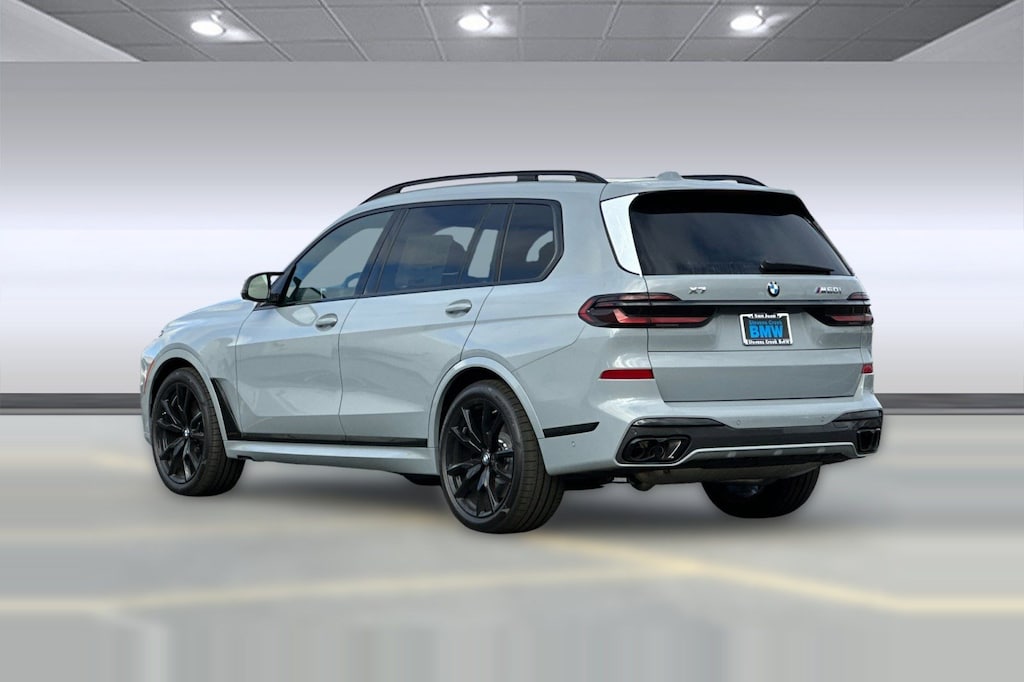New 2026 BMW X7 M60i SUV
