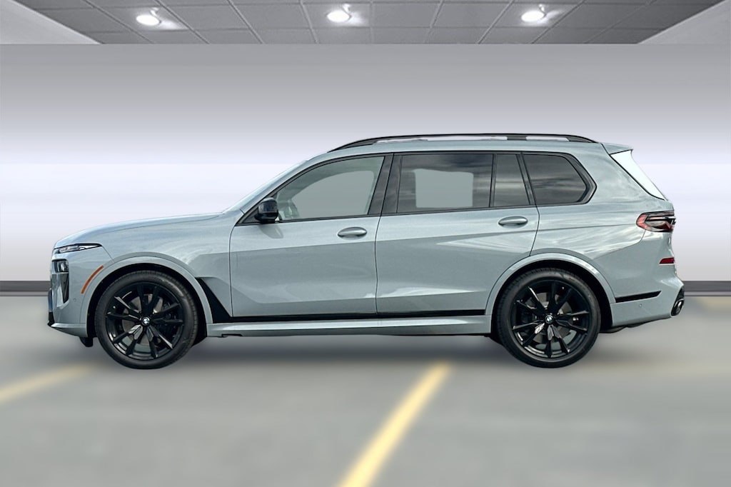 New 2026 BMW X7 M60i SUV