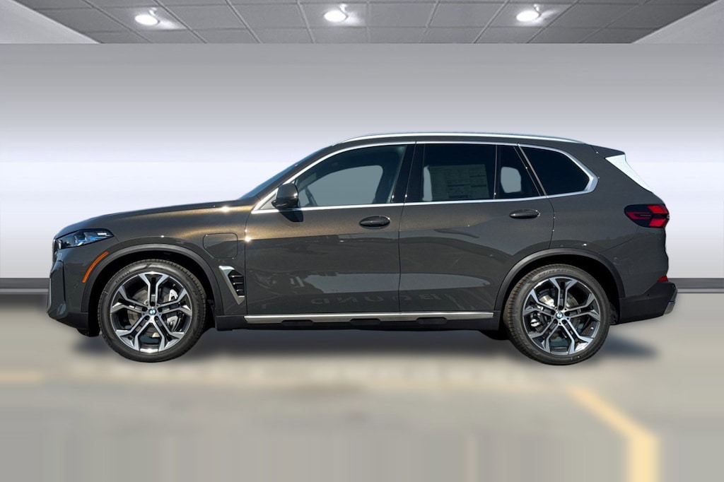 New 2026 BMW X5 PHEV xDrive50e SUV