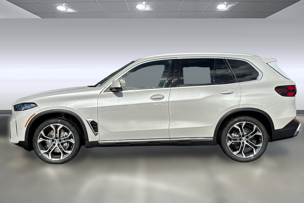 New 2026 BMW X5 xDrive40i SUV