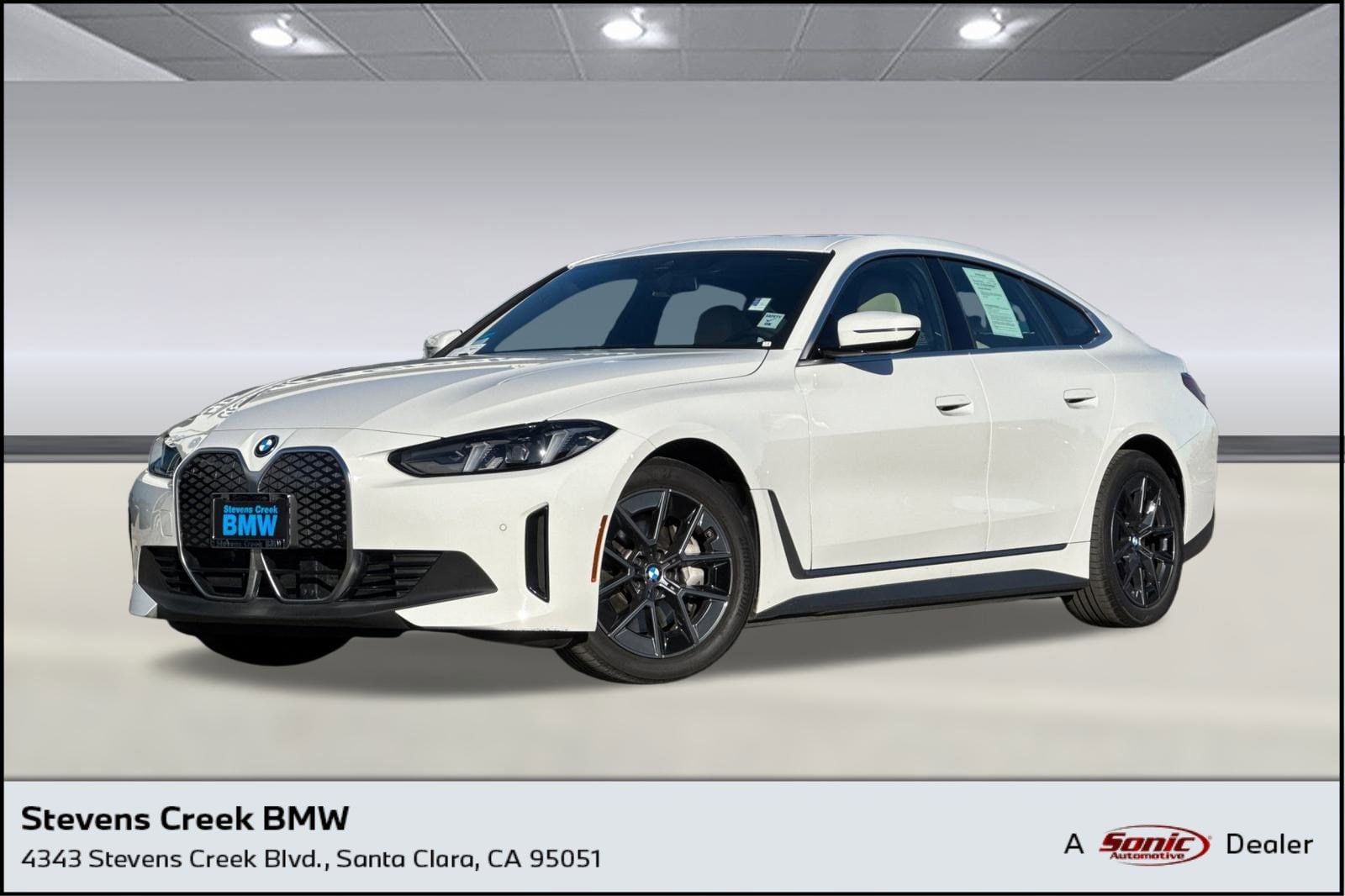 2025 BMW i4 40's photo