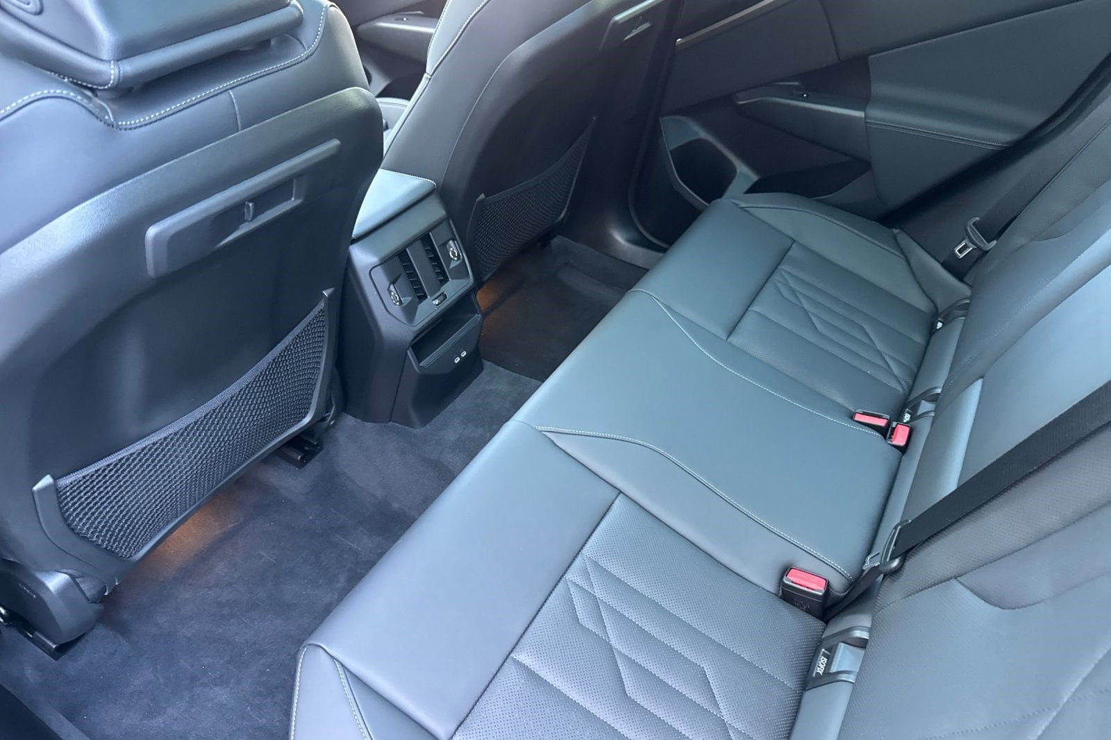 2025 BMW X3 30 - Photo 30