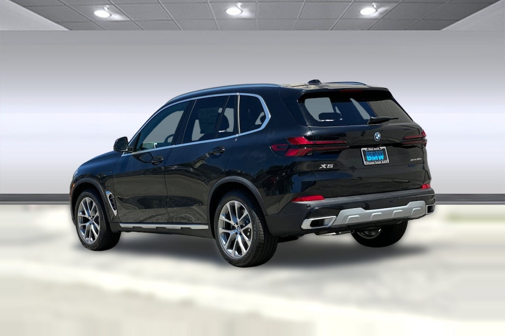New 2026 BMW X5 PHEV xDrive50e SUV